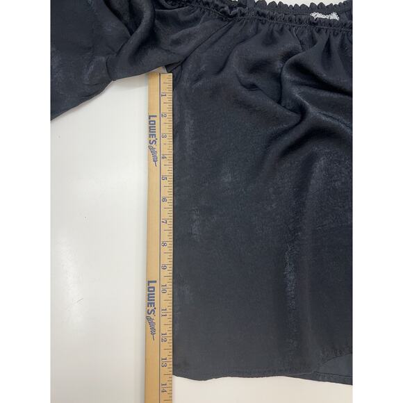 Womens Crave Fame by Almost Famous Top Size Small Black Cold Shoulder - Picture 8 of 11